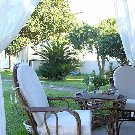 Maison Blanche Oda ve Kahvaltı Pompei