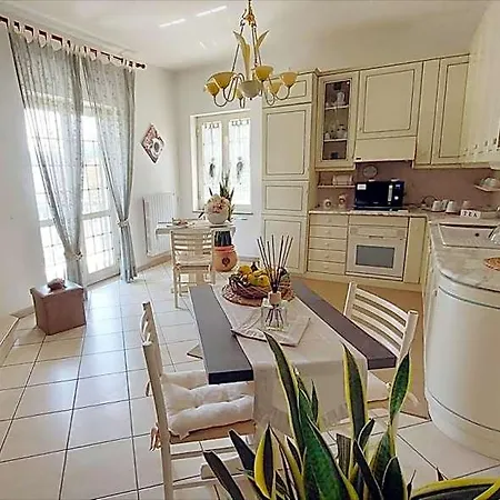 Oda ve Kahvaltı Maison Blanche
