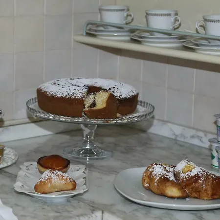 Maison Blanche Bed & Breakfast